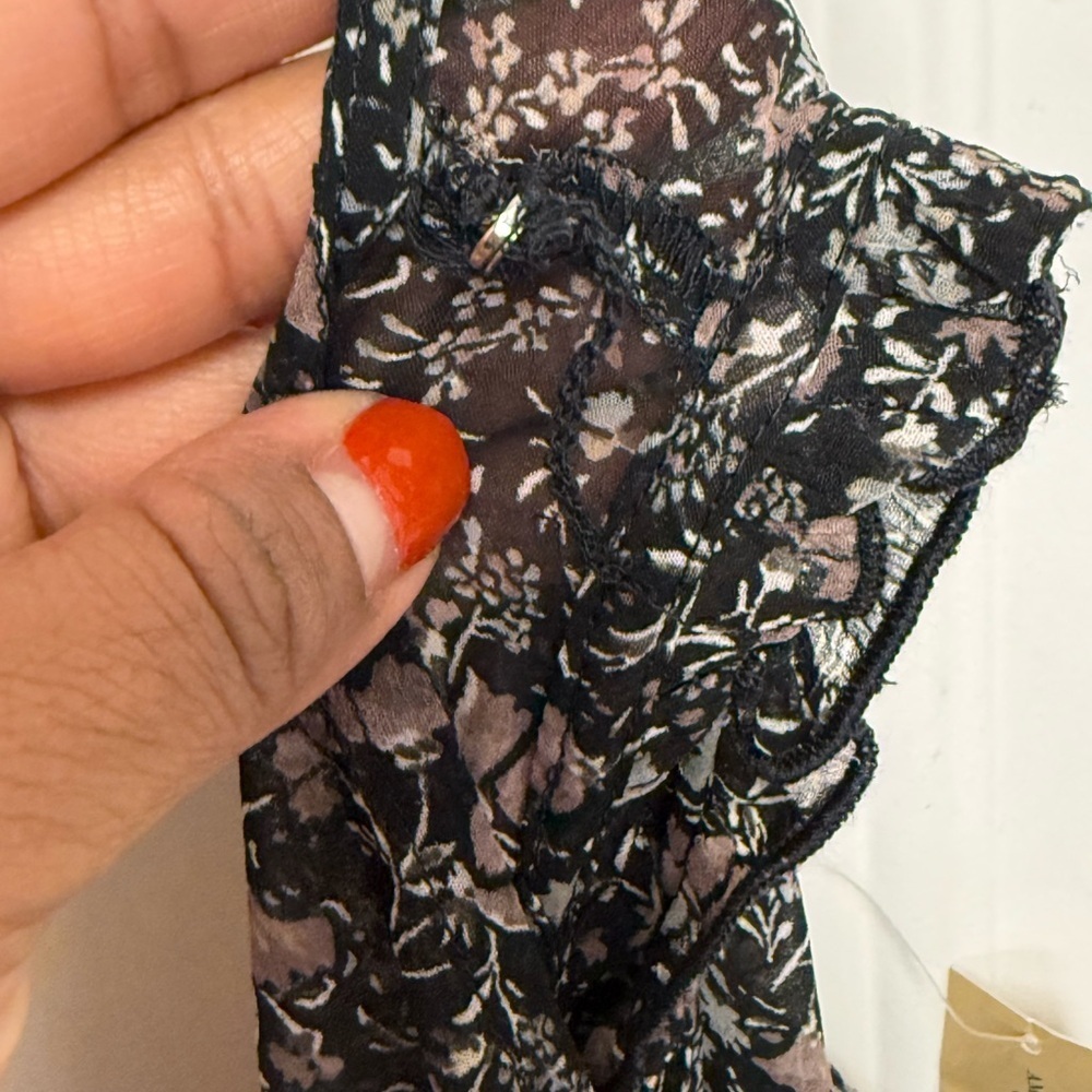 American Eagle Floral Cold Shoulder Sheer Blouse Black NWT Size S - Picture 12 of 12